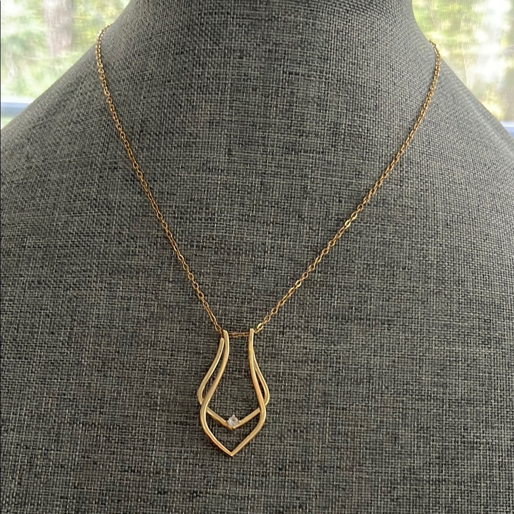 Elegant Gold Necklace